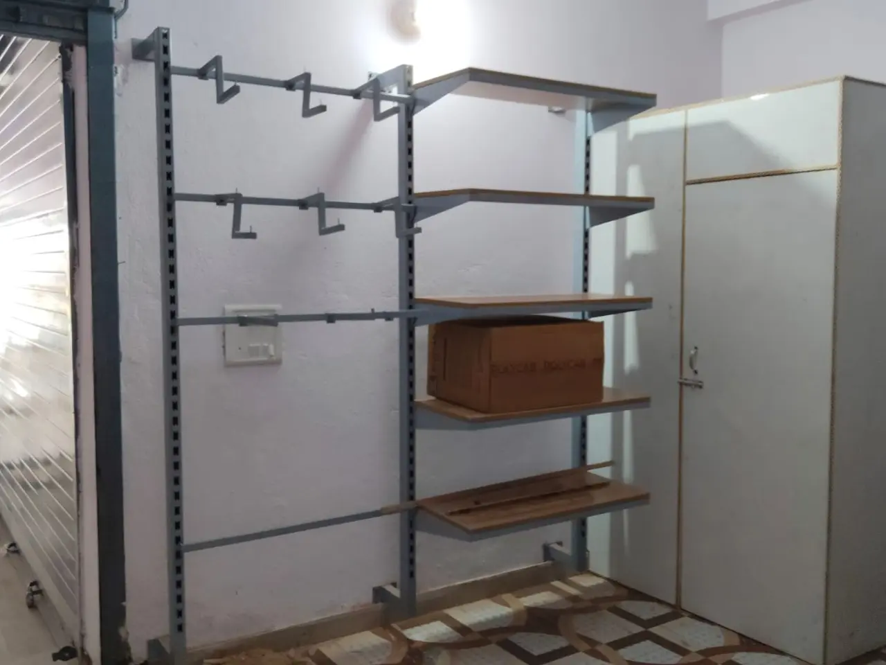 476157271_Garment display racks installation Patna.webp